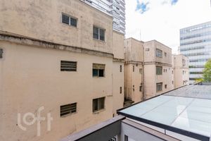 Image 21 - 863624