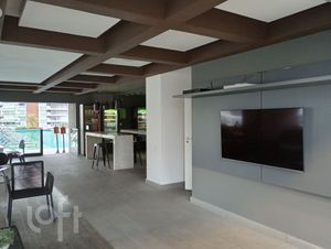 Image 16 - 863624
