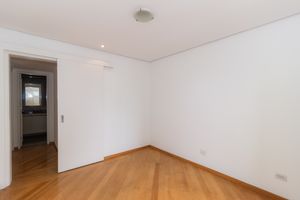 Image 34 - 863627
