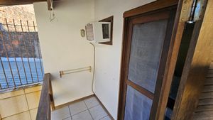 Image 34 - 863637