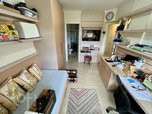 Image 12 - 863655