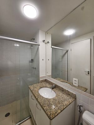 Image 11 - 863677