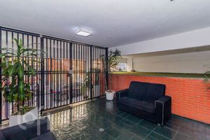 Image 31 - 863682