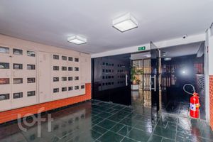 Image 29 - 863682