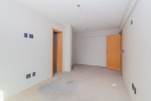 Image 11 - 863693