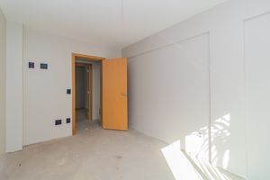 Image 16 - 863693