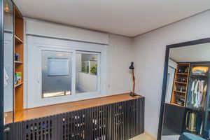 Image 21 - 863696