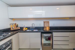 Image 32 - 863696