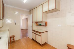 Image 37 - 863702