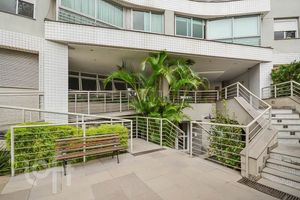Image 67 - 863714