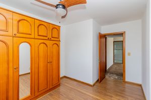 Image 18 - 863719