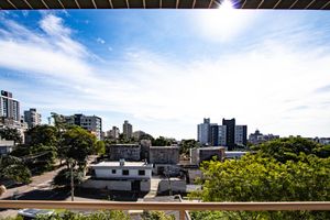 Image 21 - 863719