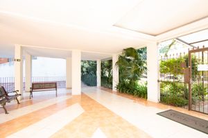 Image 35 - 863719