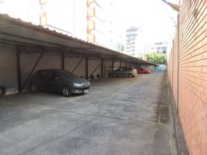 Image 1 - 863725