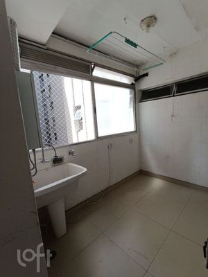 Image 4 - 863758
