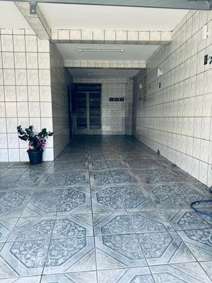 Image 1 - 863787