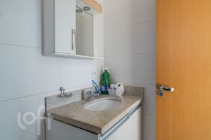 Image 14 - 863798