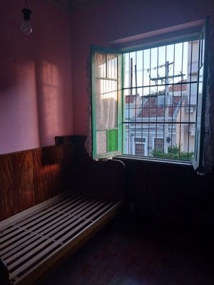 Image 8 - 863835