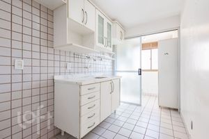 Image 4 - 863848