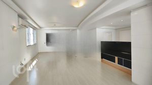 Image 4 - 863868