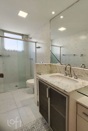 Image 9 - 863868