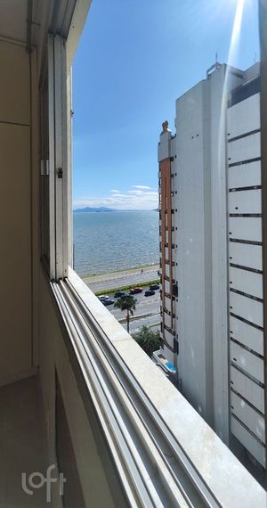 Image 8 - 863868