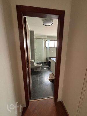 Image 9 - 863922