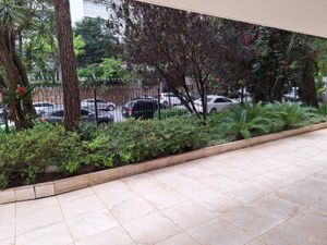 Image 23 - 863928