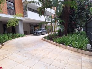 Image 5 - 863928