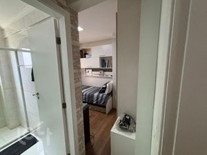 Image 9 - 863929