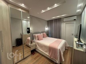 Image 19 - 863929