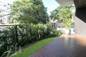 Image 39 - 863930