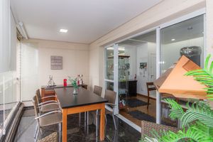Image 4 - 863944