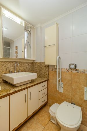 Image 22 - 863953