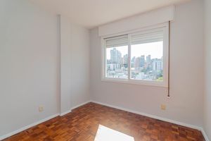 Image 6 - 863981