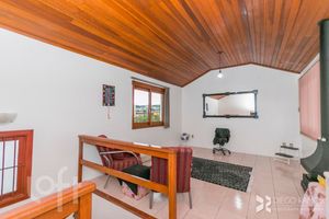 Image 24 - 863984