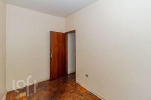Image 17 - 863986