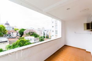 Image 12 - 864002