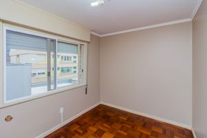 Image 8 - 864011