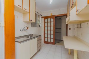 Image 19 - 864011