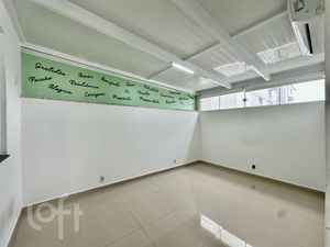 Image 11 - 864043