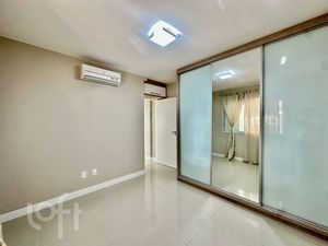 Image 31 - 864043