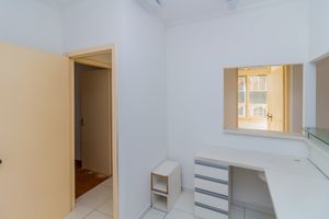 Image 26 - 864060