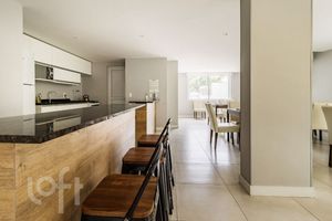 Image 29 - 864064