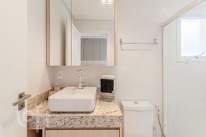 Image 32 - 864067