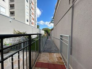 Image 24 - 864068