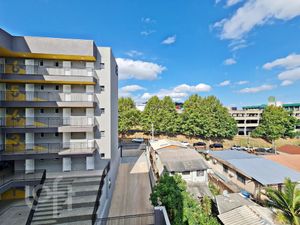 Image 13 - 864085
