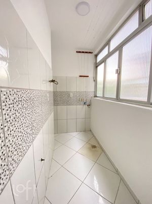 Image 3 - 864096