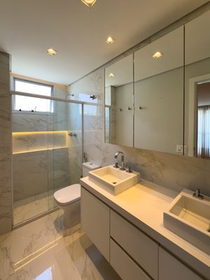 Image 15 - 864112