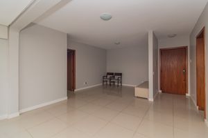 Image 3 - 864118